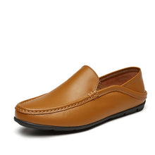 Laden Sie das Bild in den Galerie-Viewer, Leather casual shoes mens leisure slip-on